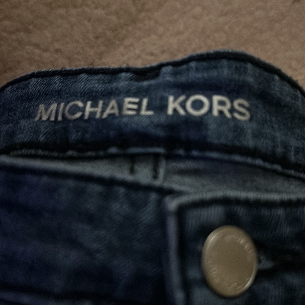 MK Shorts - Picture 6 of 6